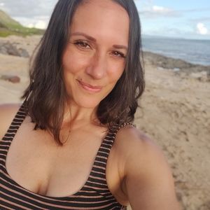 Meet your Posher, Aja